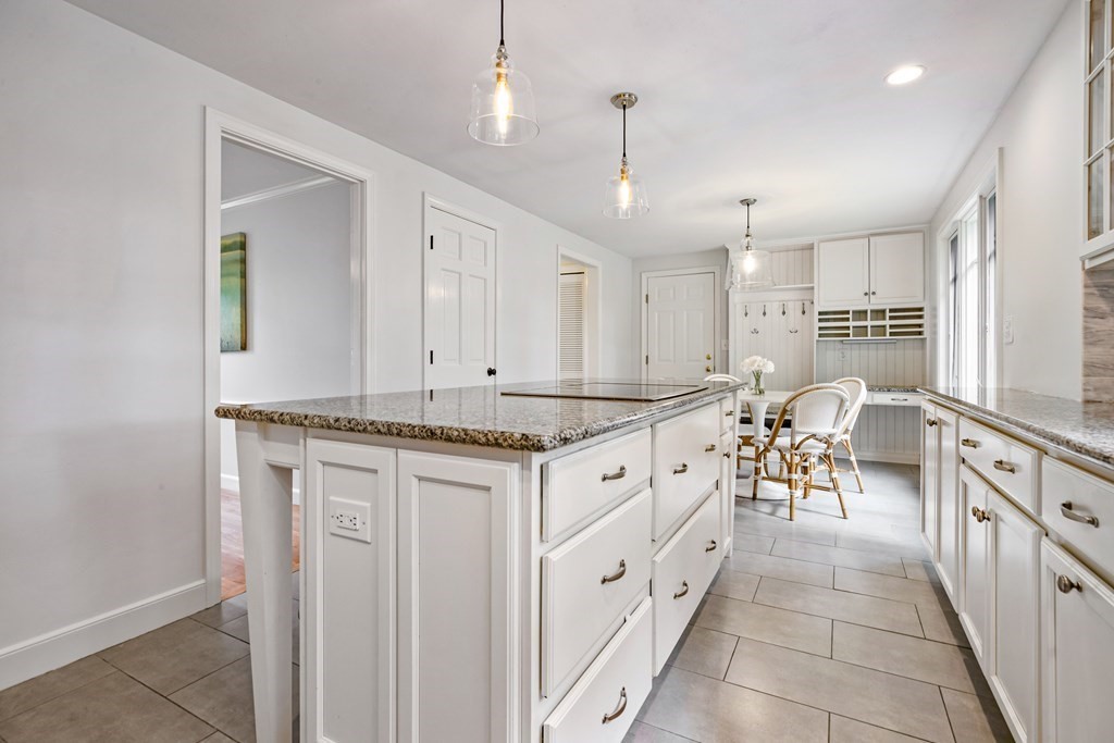 6 Berkley Circle Hingham, MA 02043 - Photo 8 of 30