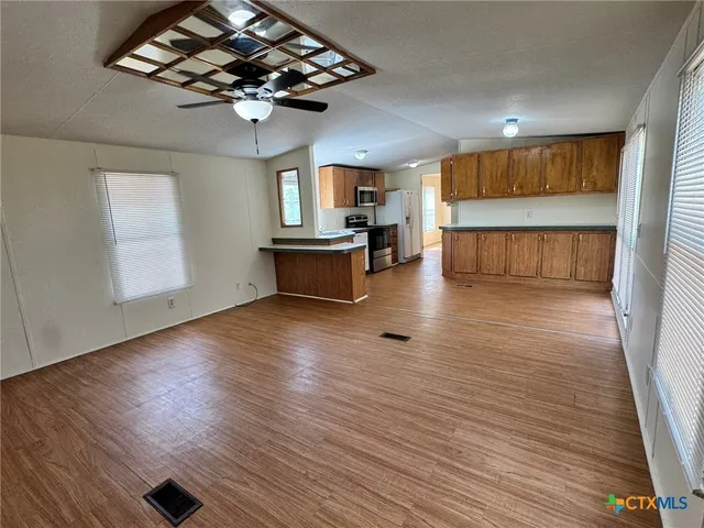 $850 | 1111 Olmos Road, Seguin, TX 78155