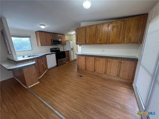 $850 | 1111 Olmos Road, Seguin, TX 78155