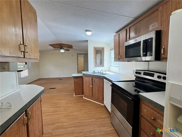 $850 | 1111 Olmos Road, Seguin, TX 78155