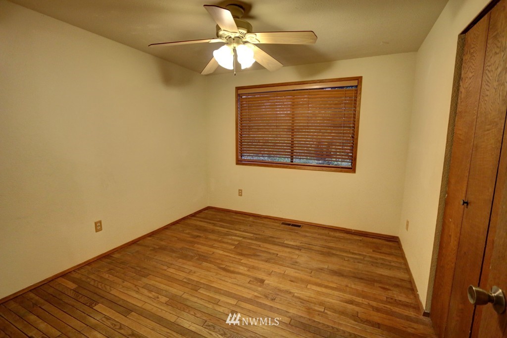 18328 Southeast Covington Sawyer Road Kent, WA 98042 - Photo 10 of 25 Gallery Image 10