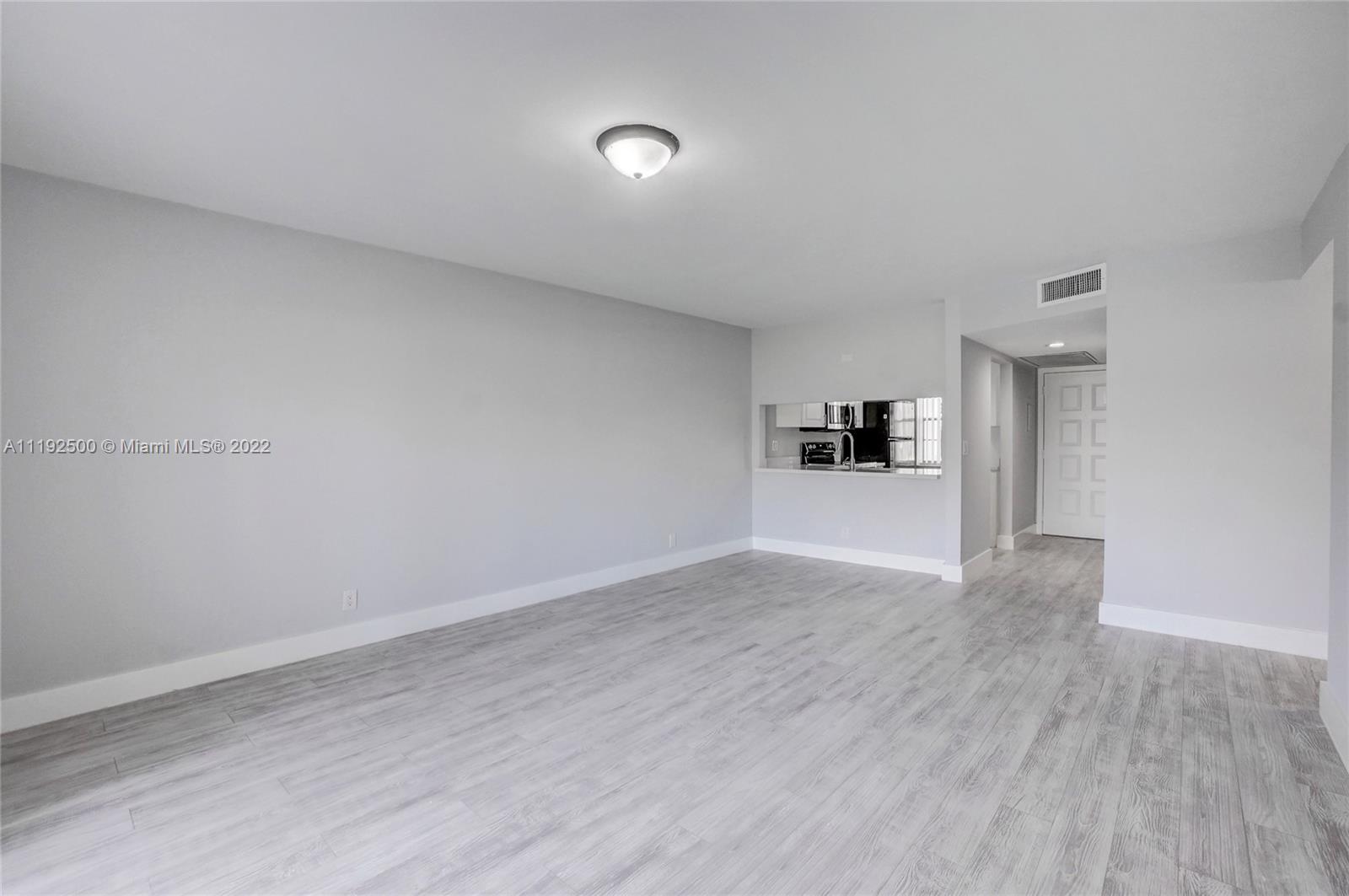 9991 Three Lakes Circle, Unit 9991 Boca Raton, FL 33428 - Photo 6 of 26 Gallery Image 6