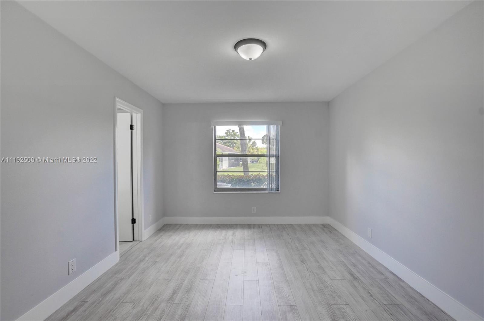 9991 Three Lakes Circle, Unit 9991 Boca Raton, FL 33428 - Photo 7 of 26 Gallery Image 7