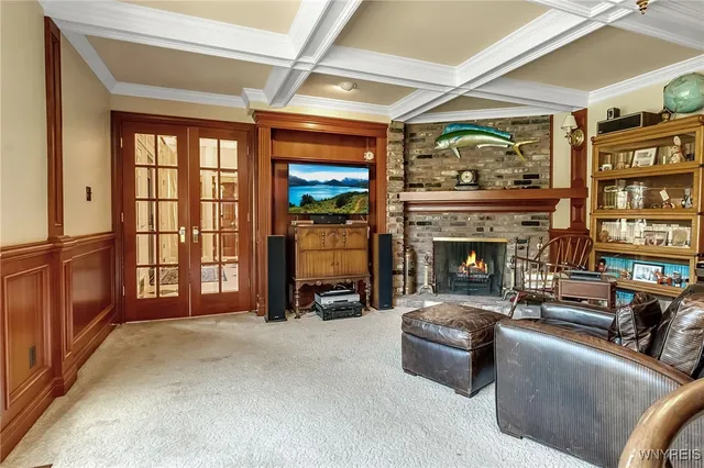 $1,290,000 | 40 Waterford Park, Amherst, NY 14221