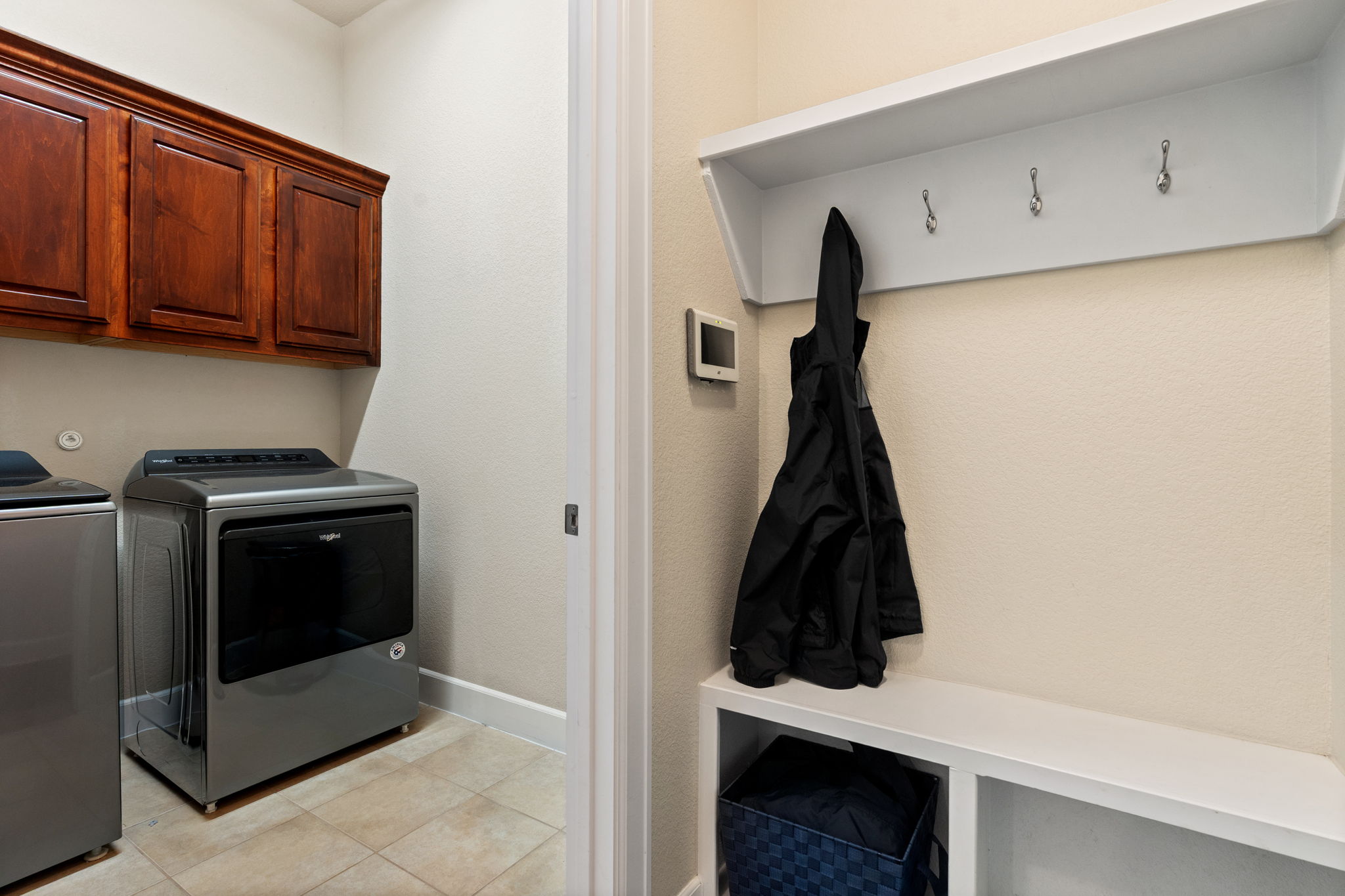 9550 Savannah Ridge Drive, Unit 37 Austin, TX 78726 - Photo 27 of 38 Laundry area