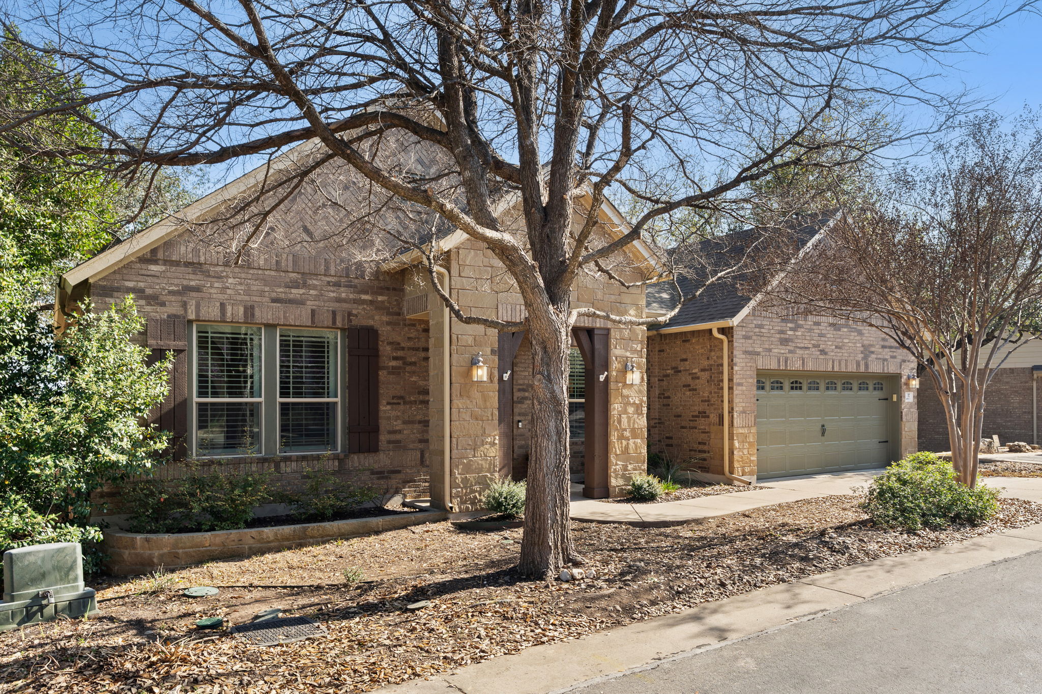 9550 Savannah Ridge Drive, Unit 37 Austin, TX 78726 - Photo 3 of 38