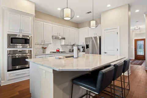 $630,000 | 9550 Savannah Ridge Drive, Unit 37, Austin, TX 78726