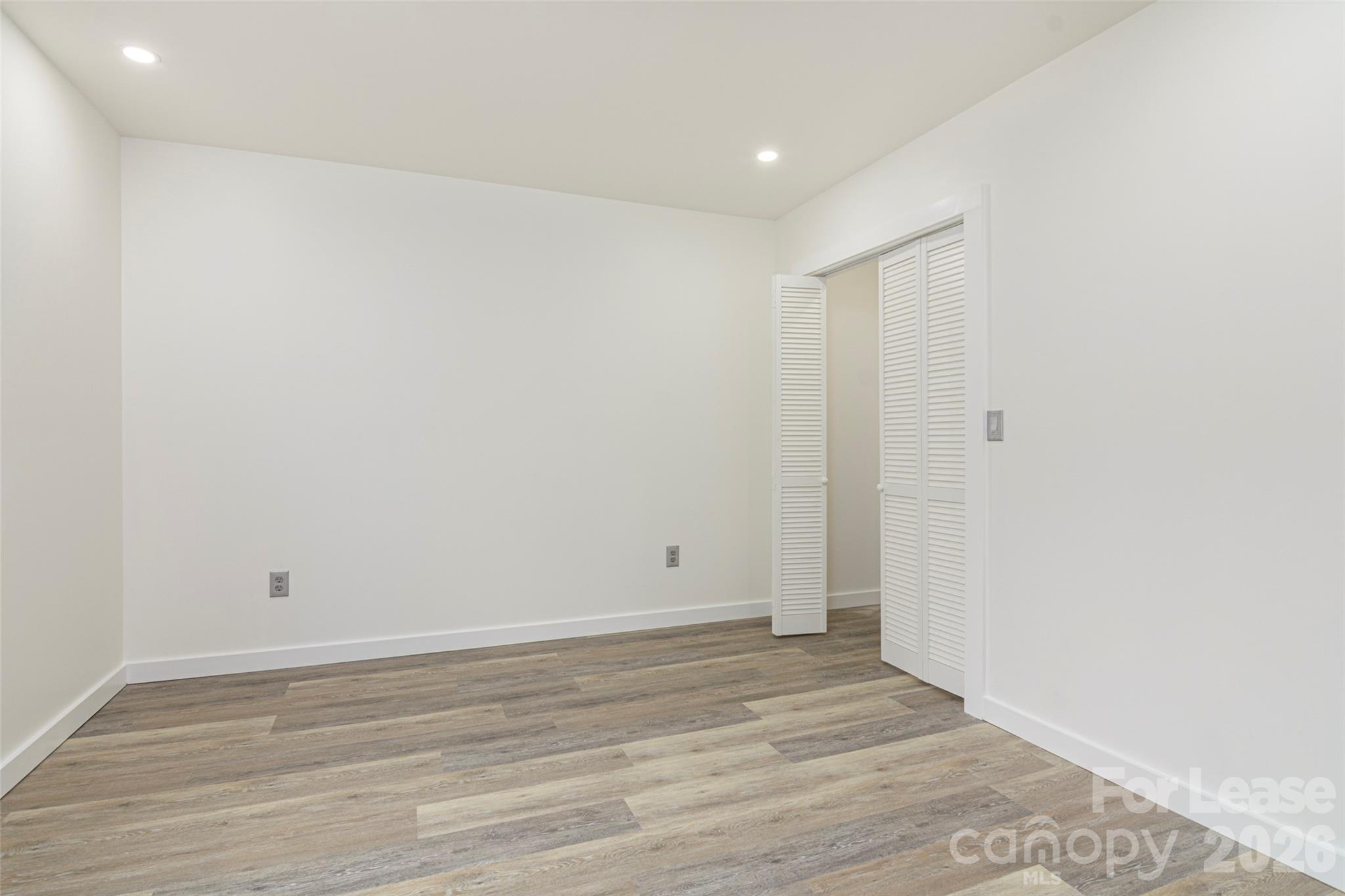 286 Berkeley Road Hendersonville, NC 28792 - Photo 10 of 22