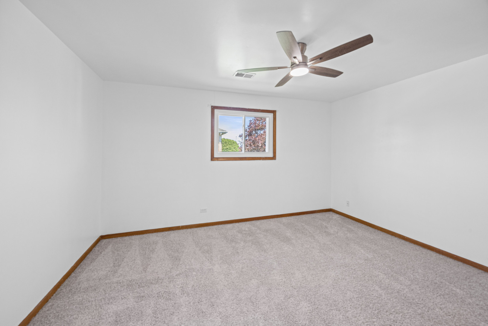 725 Eighth Avenue Addison, IL 60101 - Photo 13 of 20