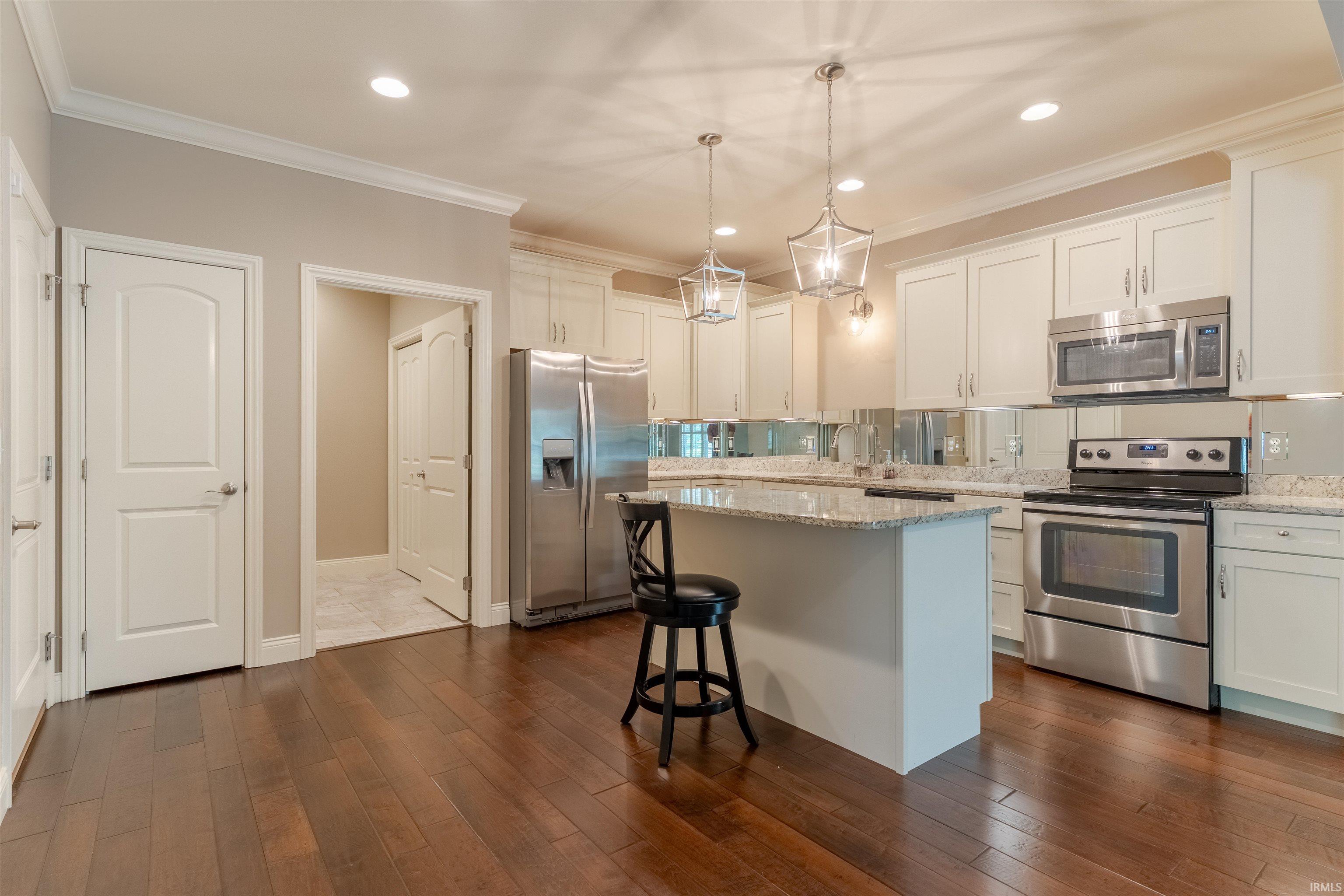 4827 Paddock Drive Evansville, IN 47715 - Photo 13 of 32