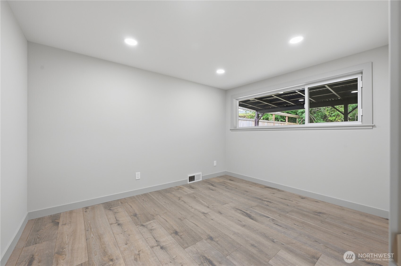 627 Southwest Normandy Road Normandy Park, WA 98166 - Photo 23 of 23
