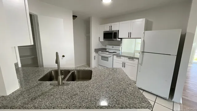 $1,475 | 11771 Spring Song Drive, San Antonio, TX 78249