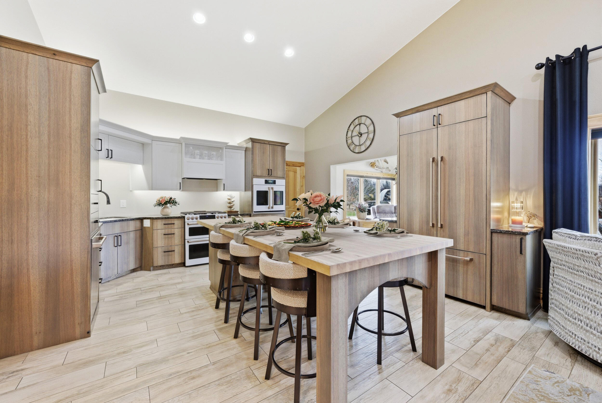 985 Fur Farm Road New Holstein, WI 53061 - Photo 10 of 45 1775813981677_4938