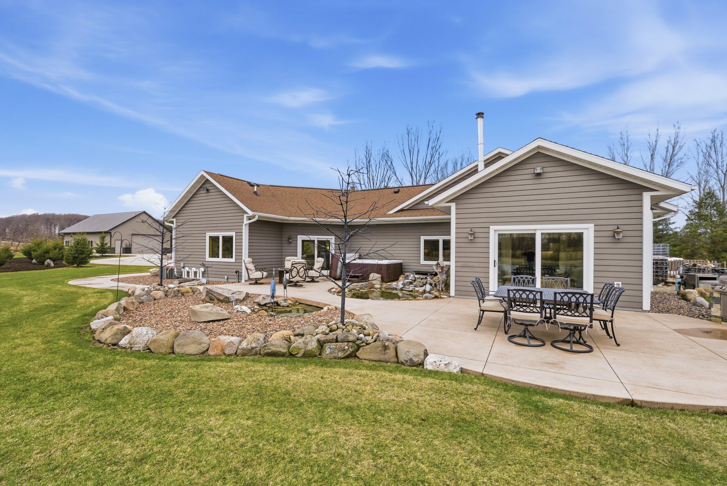 985 Fur Farm Road New Holstein, WI 53061 - Photo 36 of 45 Middle Coast-45