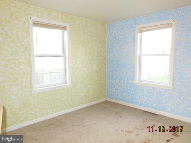204 South Woodwell Road Baltimore, MD 21222 - Photo 5 of 20 Bedroom