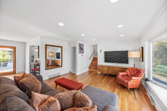 $875,000 | 48102 West Mckean Drive, New Buffalo, MI 49117