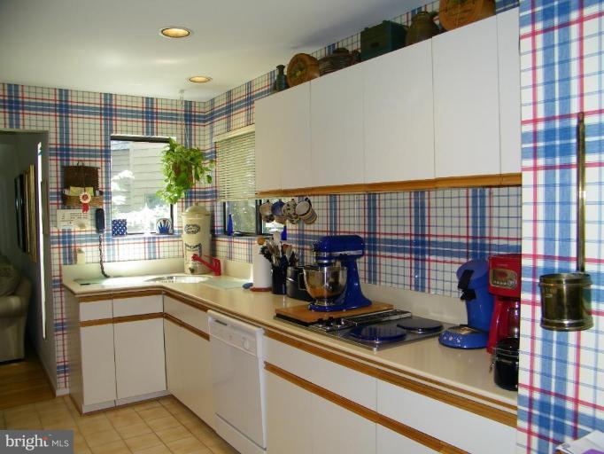 11505 Turnbridge Lane Reston, VA 20194 - Photo 2 of 22 Kitchen