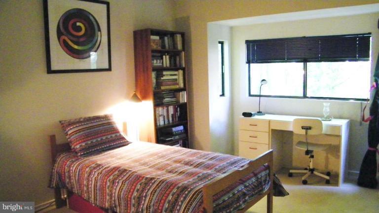 11505 Turnbridge Lane Reston, VA 20194 - Photo 15 of 22 Bedroom #2