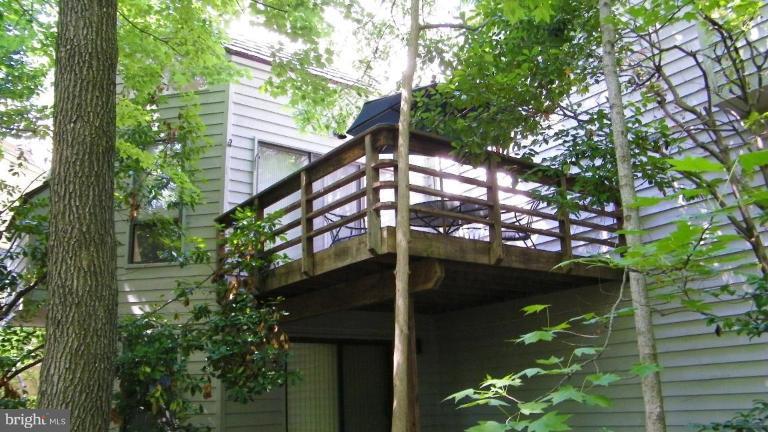 11505 Turnbridge Lane Reston, VA 20194 - Photo 20 of 22 Deck