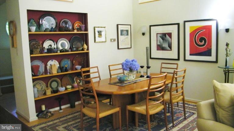 11505 Turnbridge Lane Reston, VA 20194 - Photo 8 of 22 Dining Room