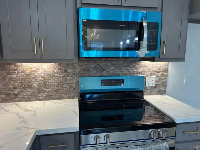 $389,000 | 444 South Locksley Drive, Baton Rouge, LA 70815