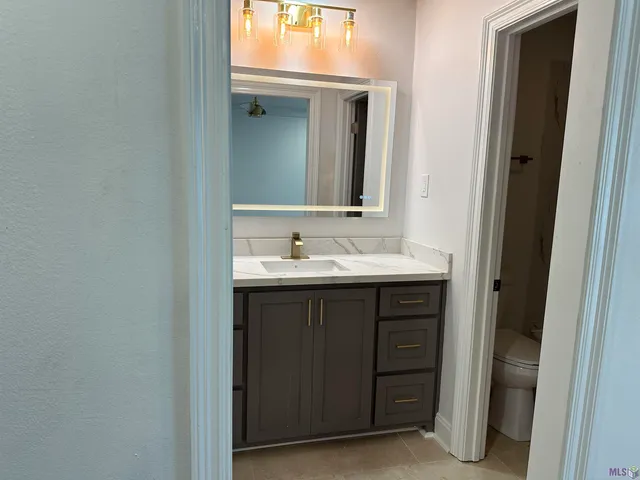 $389,000 | 444 South Locksley Drive, Baton Rouge, LA 70815