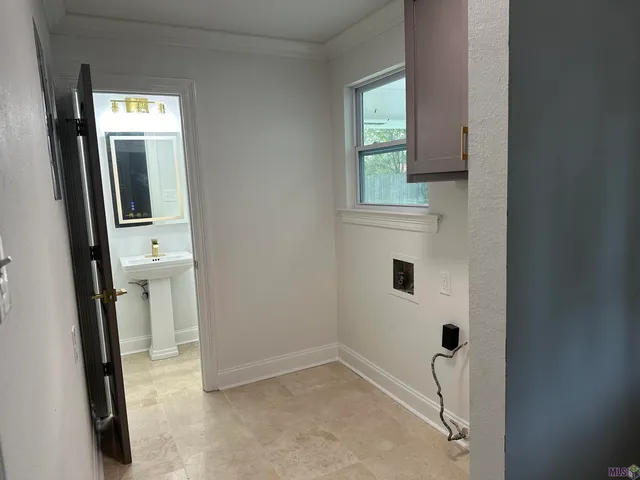 $389,000 | 444 South Locksley Drive, Baton Rouge, LA 70815