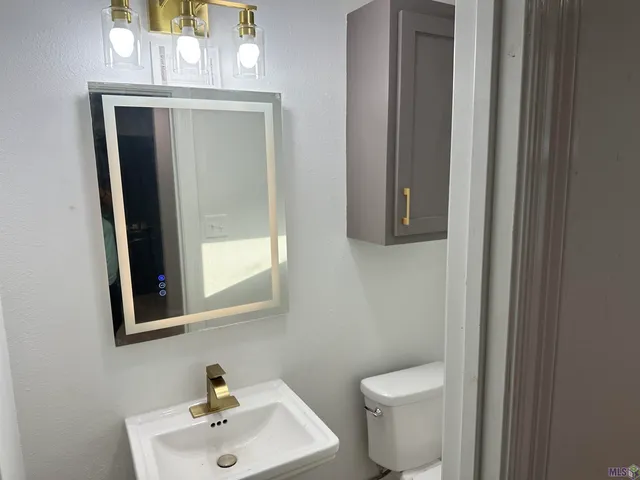 $389,000 | 444 South Locksley Drive, Baton Rouge, LA 70815