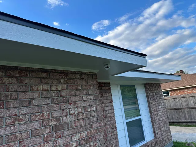 $389,000 | 444 South Locksley Drive, Baton Rouge, LA 70815