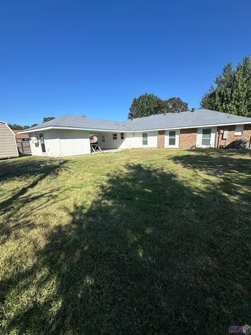 $389,000 | 444 South Locksley Drive, Baton Rouge, LA 70815