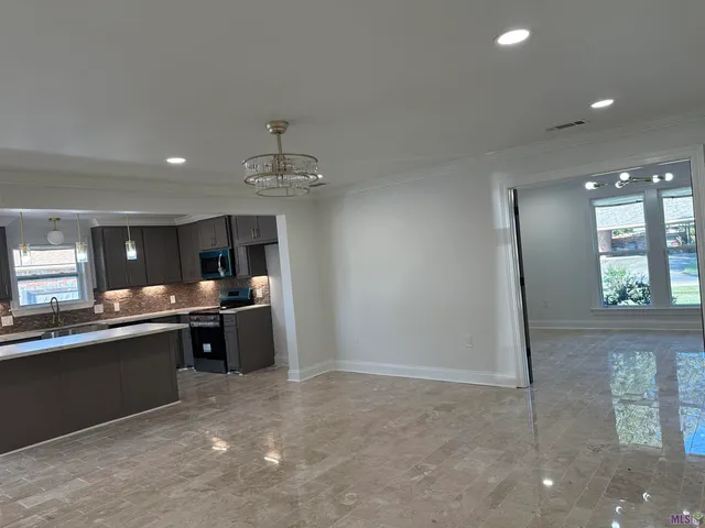 $389,000 | 444 South Locksley Drive, Baton Rouge, LA 70815