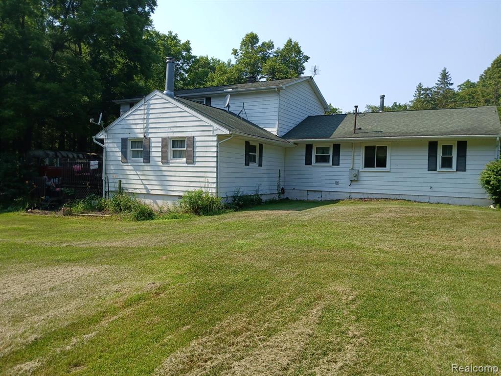 18073 Sharon Valley Road Manchester, MI 48158 - Photo 2 of 22