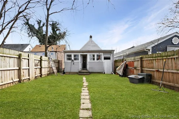 $165,000 | 1113 Culbertson Avenue, New Albany, IN 47150