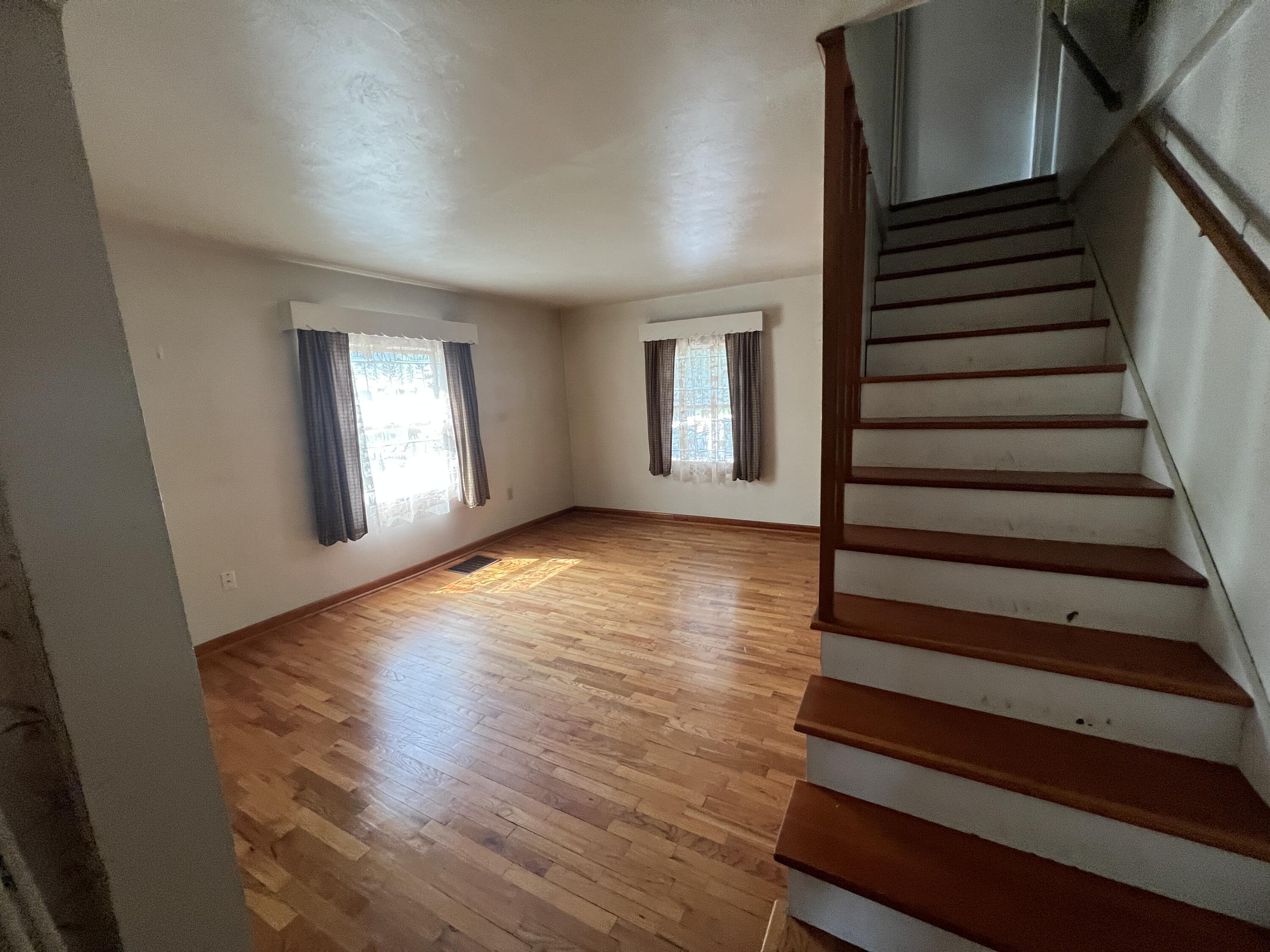 701 Spring Street Manchester, MI 48158 - Photo 14 of 43 20230725_195503699_iOS