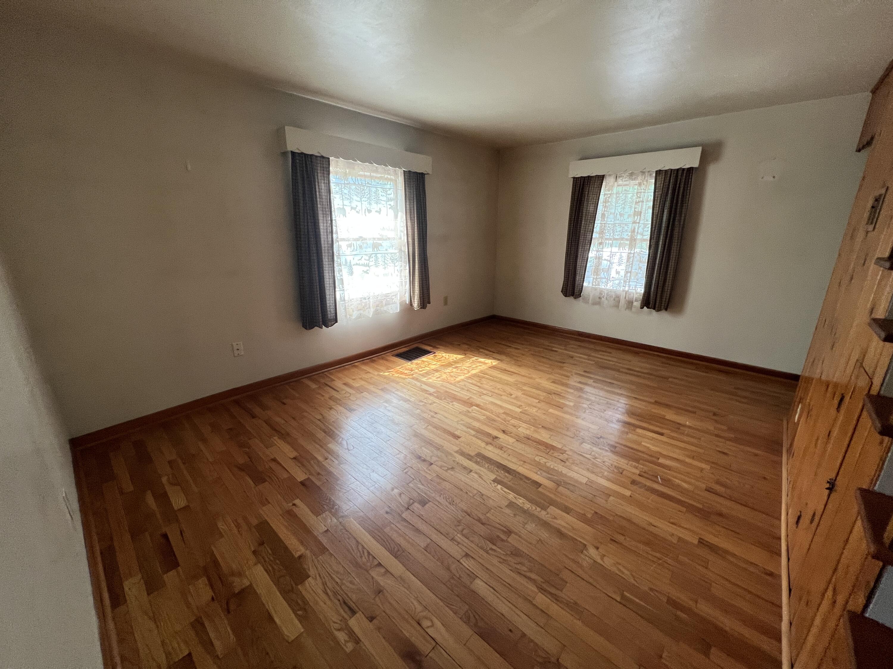 701 Spring Street Manchester, MI 48158 - Photo 15 of 43 20230725_195505700_iOS