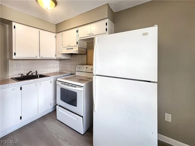 $1,099 | 13037 First Street, Unit 1, Fort Myers, FL 33905