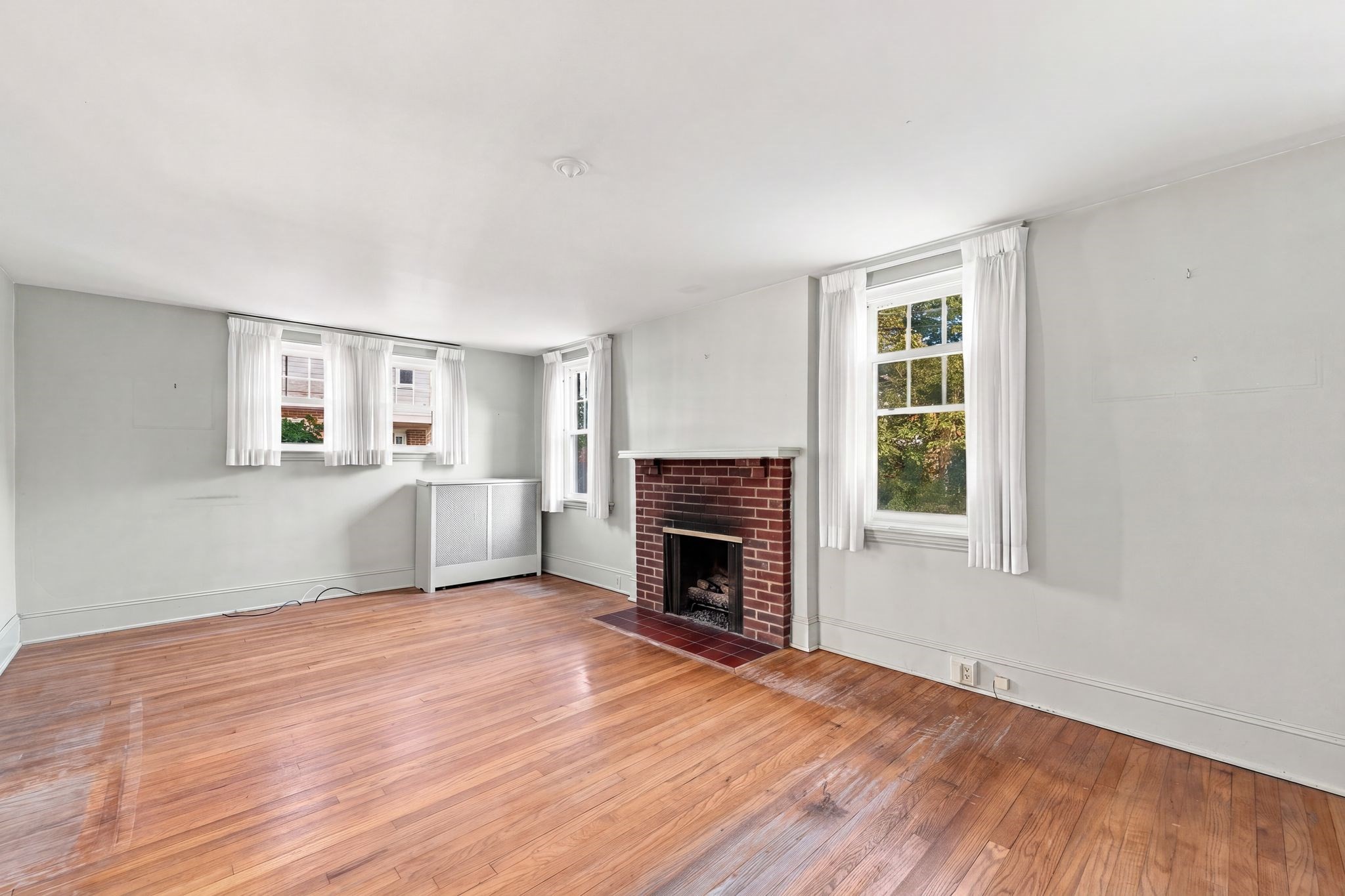 5 Weston Road Marblehead, MA 01945 - Photo 6 of 24 Gallery Image 6