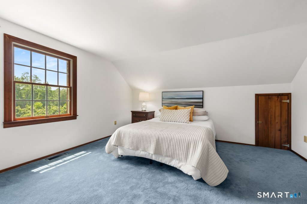 60 Shepard Hill Road Newtown, CT 06470 - Photo 29 of 37
