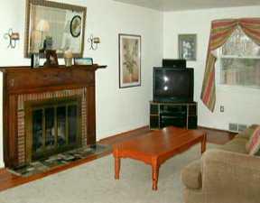 1925 Spring Valley Road Pittsburgh, PA 15243 - Photo 4 of 8
