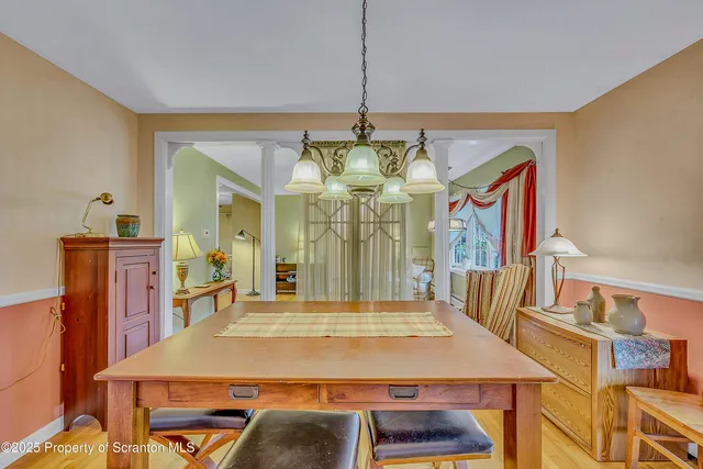 $379,000 | 118 T Rt 351, Moscow, PA 18444