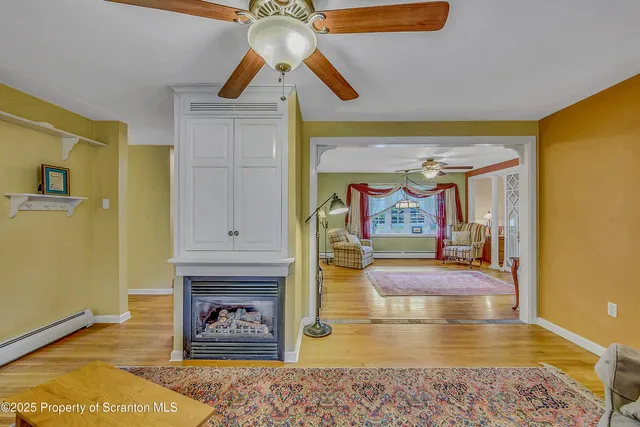 $379,000 | 118 T Rt 351, Moscow, PA 18444