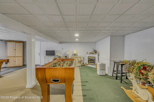 $379,000 | 118 T Rt 351, Moscow, PA 18444