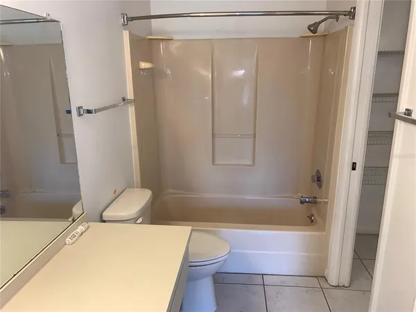 $1,300 | 6424 Spring Flower Drive, Unit 25, New Port Richey, FL 34653