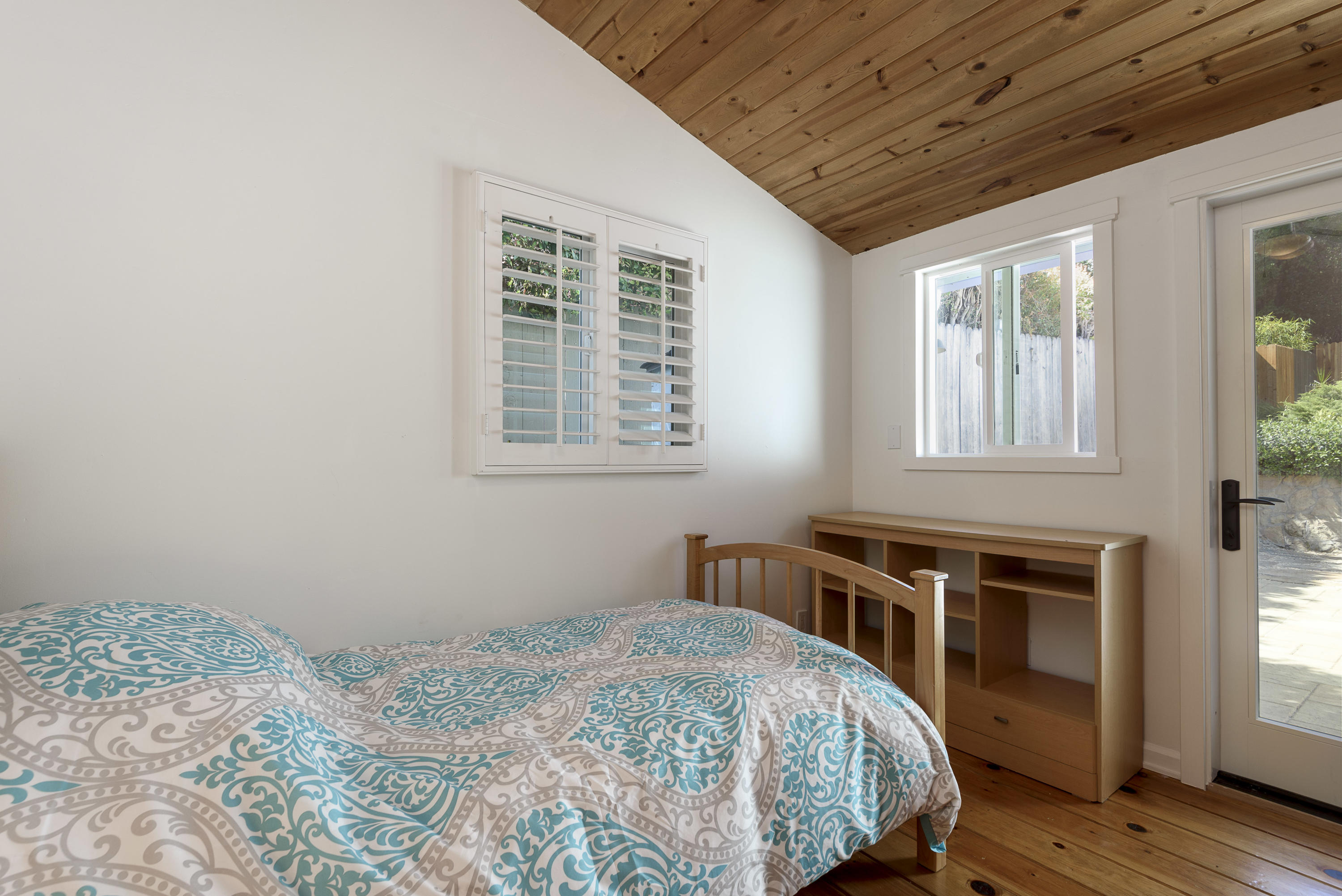 2812 Foothill Road Santa Barbara, CA 93105 - Photo 9 of 20 BedRoom