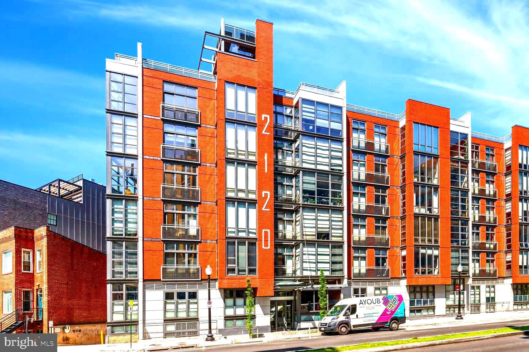 2120 Vermont Avenue Northwest, Unit 620 Washington, DC 20001 - Photo 67 of 69 front view of a large building