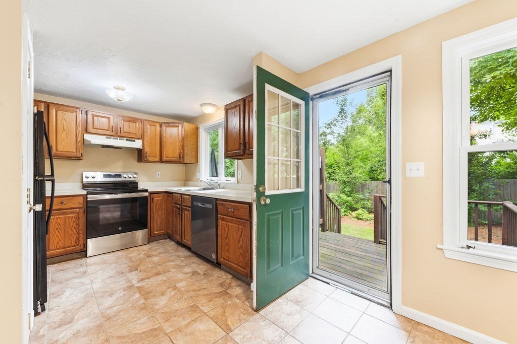 145 South Street, Unit 6 Walpole, MA 02081 - Photo 8 of 21