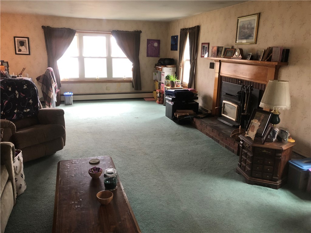 39 Cormier Road Lincoln, RI 02865 - Photo 4 of 18 Gallery Image 4
