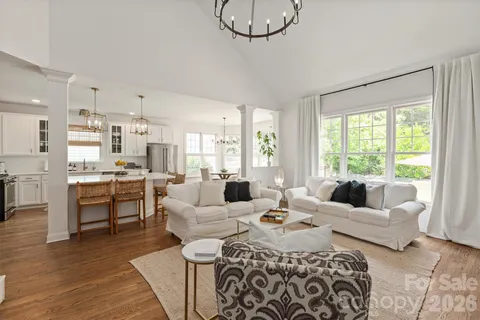 $1,050,000 | 869 Stratford Run Drive, Fort Mill, SC 29708