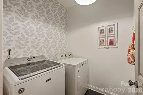 $1,050,000 | 869 Stratford Run Drive, Fort Mill, SC 29708