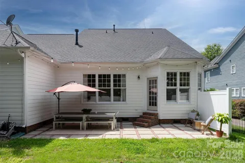 $1,050,000 | 869 Stratford Run Drive, Fort Mill, SC 29708